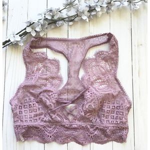 *NEW* Victoria’s Secret Lilac Laced Up Bralette